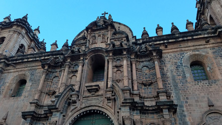 Close up of the Catedral de Cusco.