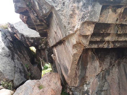 Q'enqo temple carvings.