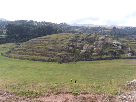 The slides are a large mound in the middle of the complex with very smooth rock formations. It is theorized that they used the slides to smooth the rocks used in building Sacsayhuaman.